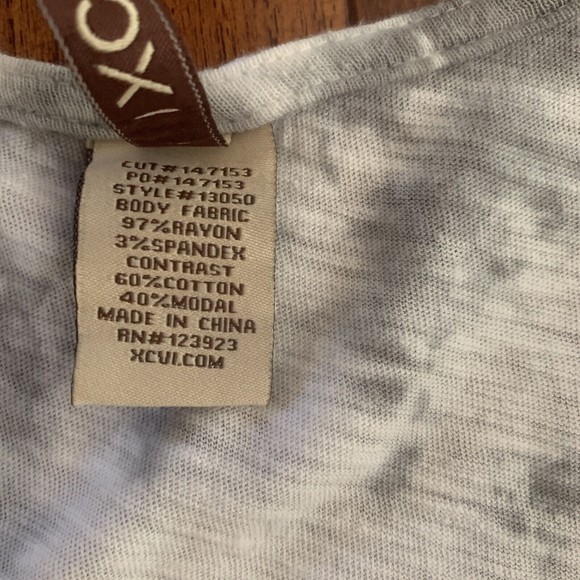 XCVI Tie Dye Tank Women's Size M Gray White Asymmetrical Knit Woven Combo #13050 - Picture 3 of 9